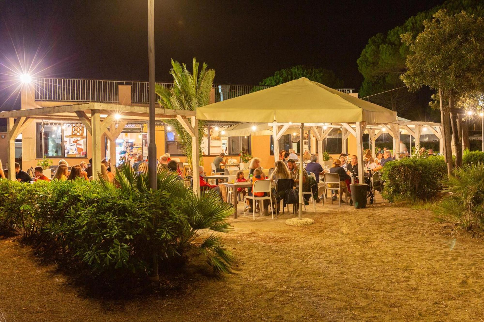 Gitavillage Argentario Albinia Exterior foto Restaurant in the village