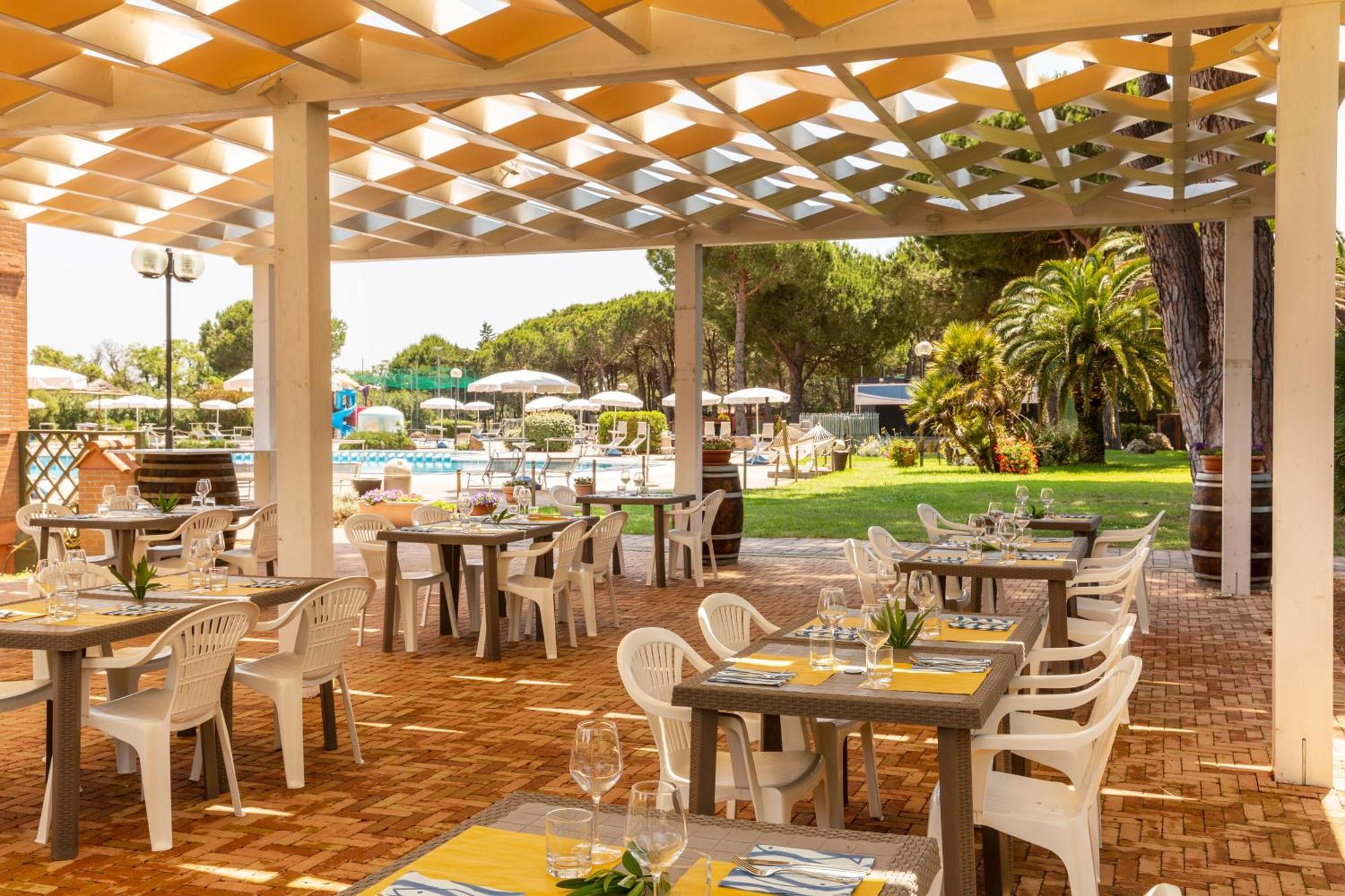 Gitavillage Argentario Albinia Exterior foto Restaurant